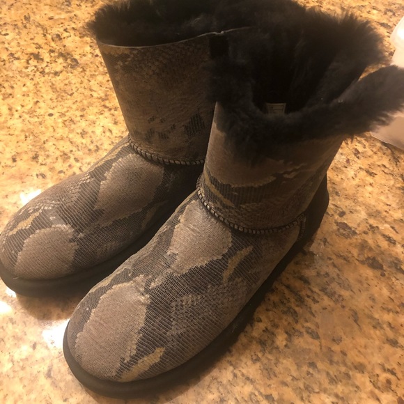 Ugg Australia Boots - Picture 6 of 6